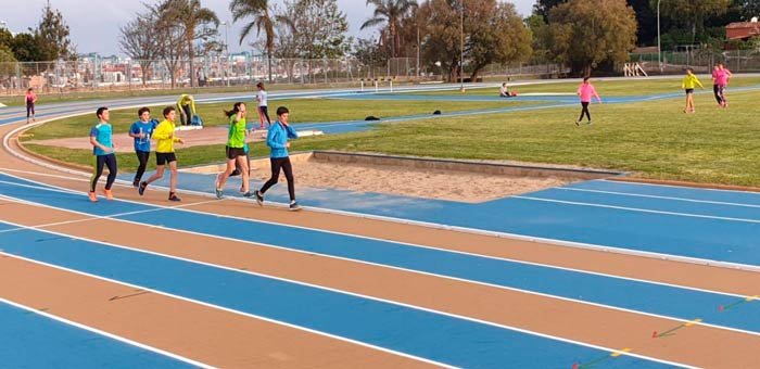 Pista municipal de atletismo de Talavera recibe homologación federativa nuevamente